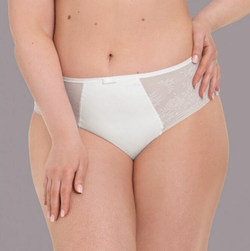 Rosa Faia Rosemary wit high brief